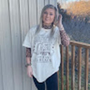 Meet your Posher, Felicity